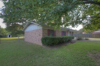 4311 Marcell Cir W in Texarkana, TX - Building Photo - Building Photo