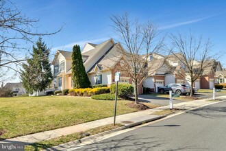 43611 Dunhill Cup Square in Ashburn, VA - Building Photo - Building Photo