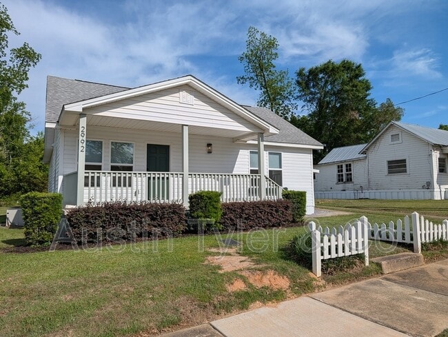 2992 Hospital Dr in Marianna, FL - Building Photo - Building Photo