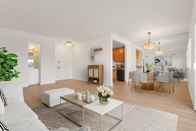 1115 S Elm Dr in Los Angeles, CA - Building Photo - Building Photo