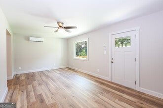 1208 Williams Cir in Peachtree City, GA - Foto de edificio - Building Photo