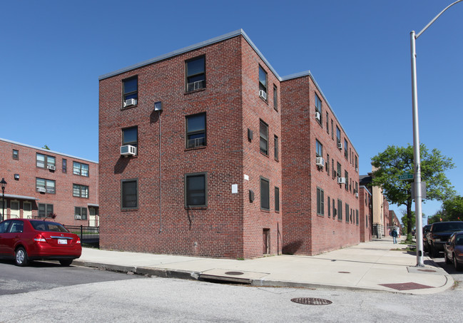 Perkins Homes in Baltimore, MD - Foto de edificio - Building Photo