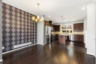 2506 Mulberry Walk NE in Issaquah, WA - Building Photo - Building Photo