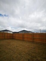 2404 Alterman Dr in Temple, TX - Building Photo