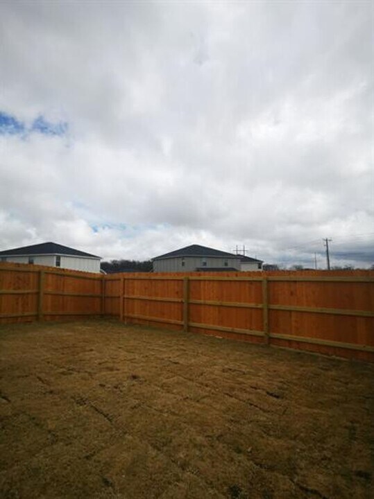2404 Alterman Dr in Temple, TX - Building Photo