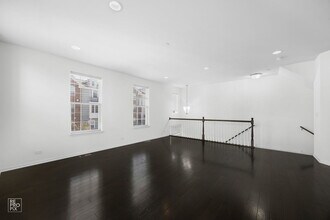 38 Marcel Ln in Schaumburg, IL - Building Photo - Building Photo