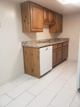 170 W Foxbridge Dr in Midvale, UT - Building Photo - Building Photo