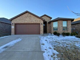 1112 Genola Dr in Fort Worth, TX - Building Photo