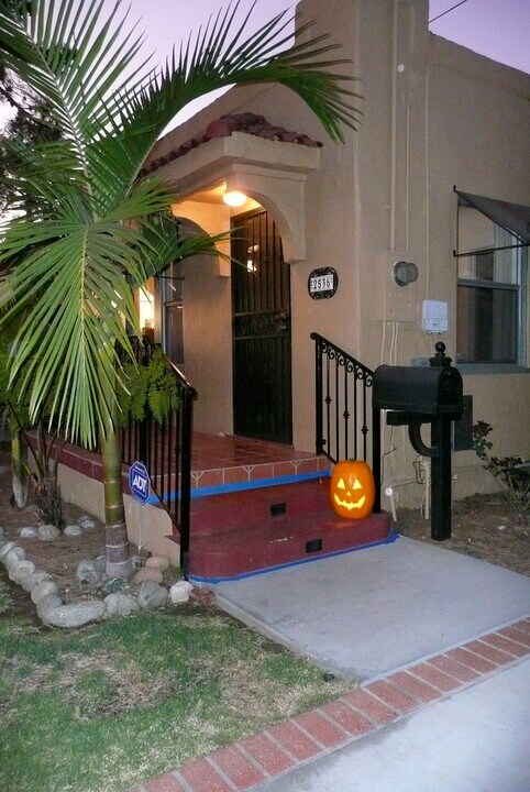 2536 Dwight St in San Diego, CA - Building Photo
