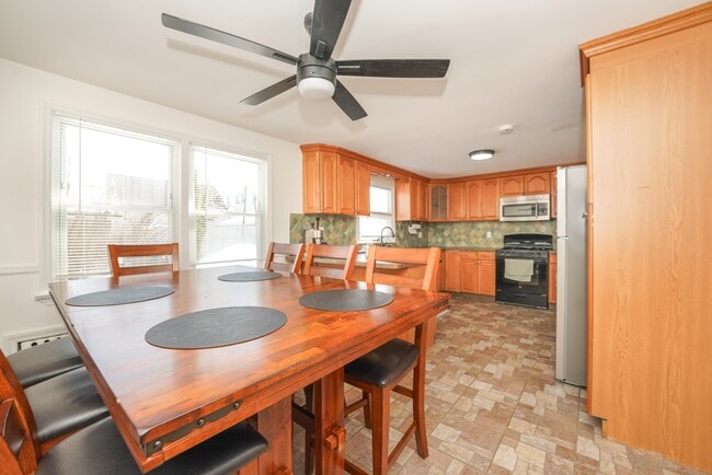 332 MacArthur Ave, Unit 2 in Garfield, NJ - Building Photo - Building Photo