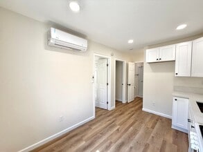 123 S Golden Ave in San Bernardino, CA - Building Photo - Building Photo