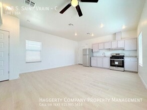 708 St Vrain St in El Paso, TX - Building Photo - Building Photo