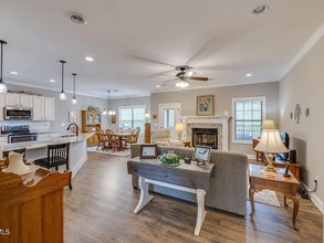 108 Celtic Ct in Johnson City, TN - Foto de edificio - Building Photo