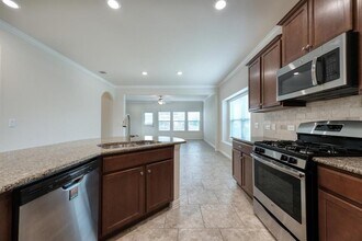10500 Crescendo Ln in Austin, TX - Building Photo - Building Photo