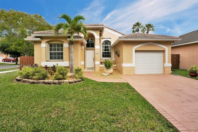 9437 SW 183rd Terrace in Palmetto Bay, FL - Foto de edificio - Building Photo