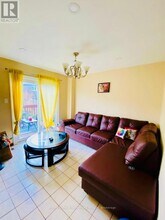 52 Pennsylvania Ave in Brampton, ON - Building Photo - Building Photo