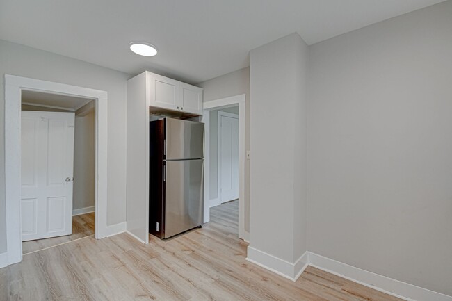 639 S Poplar St in Winston-Salem, NC - Building Photo - Building Photo