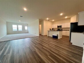 509 Lagoon Dr in Maxwell, TX - Building Photo - Building Photo