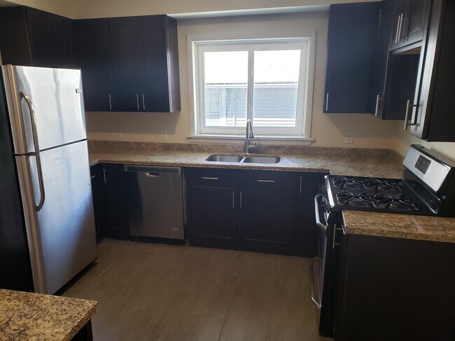 35 Norwood Ave, Unit Lower in Buffalo, NY - Building Photo - Building Photo