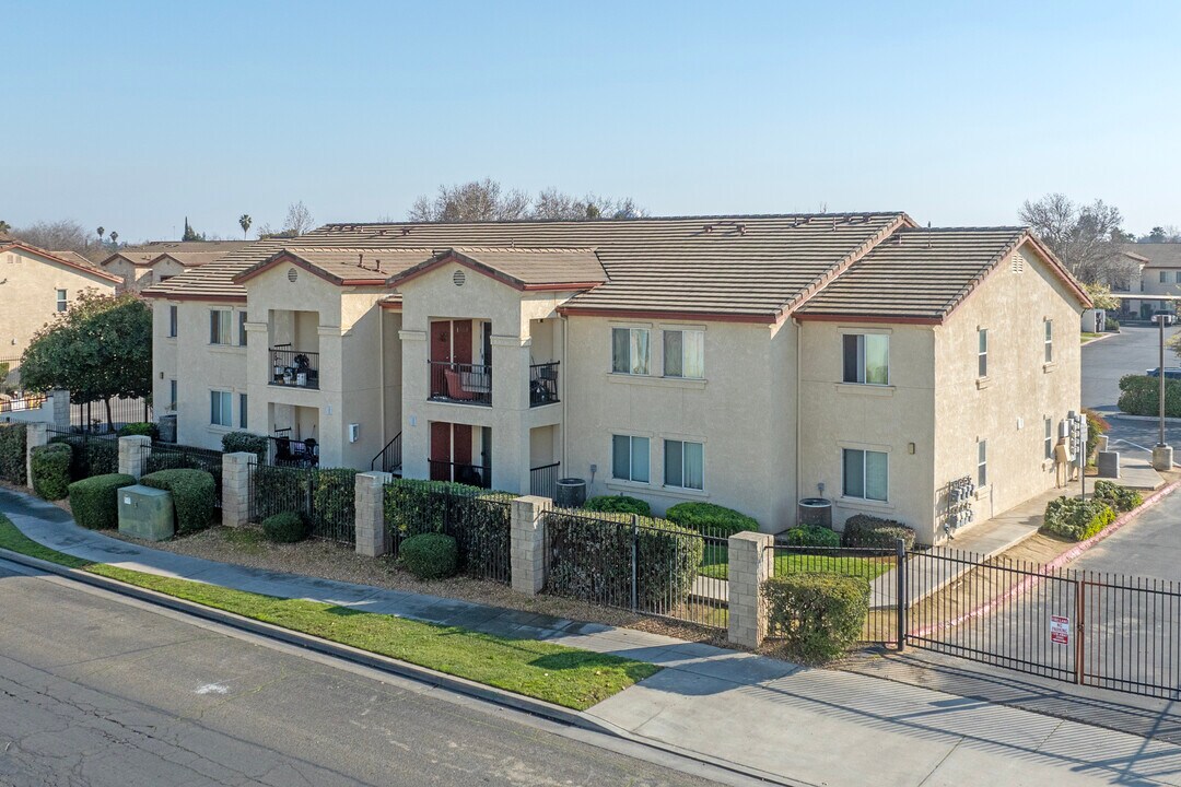 Sherwood Pointe Apartments in Madera, CA - Foto de edificio