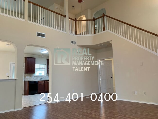 10121 Orchid Ln in Waco, TX - Building Photo - Building Photo