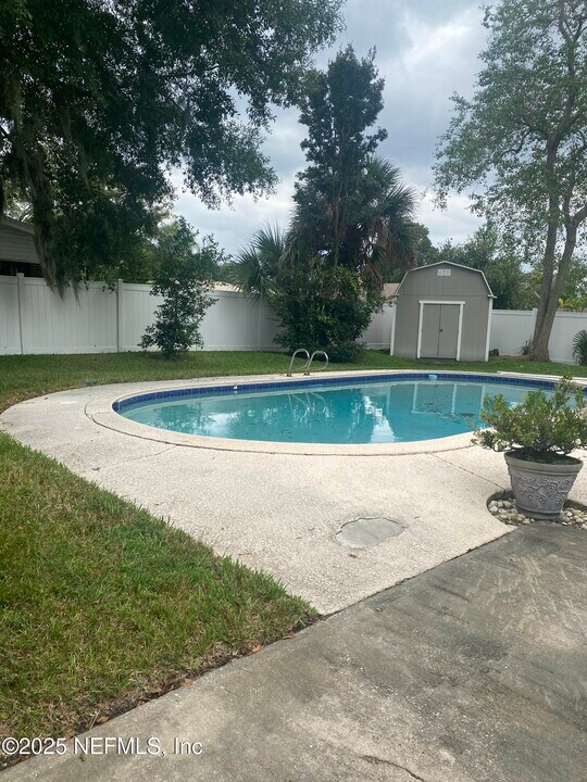 1007 Grove Park Blvd in Jacksonville, FL - Building Photo