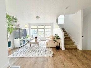 1792 W Torlundy Dr in Riverton, UT - Building Photo - Building Photo