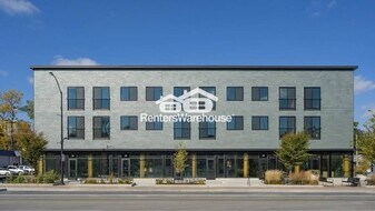 2701 Ingersoll Ave in Des Moines, IA - Building Photo