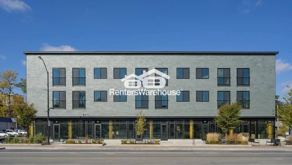 2701 Ingersoll Ave in Des Moines, IA - Building Photo