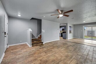 2326 Camberly View in Converse, TX - Building Photo - Building Photo