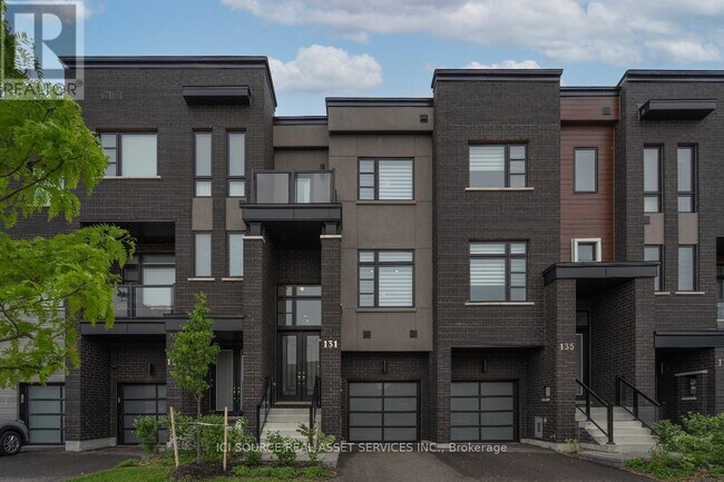131 Lebovic Campus Dr in Vaughan, ON - Building Photo - Building Photo