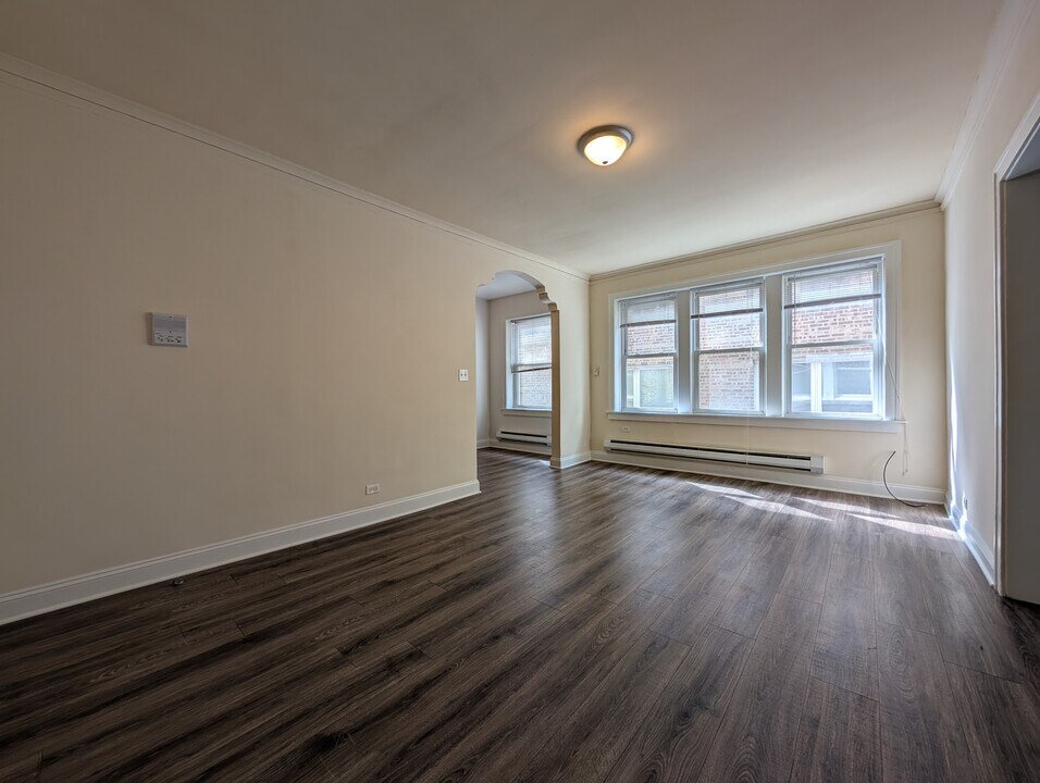 2930 W Palmer St, Unit 2936-208 in Chicago, IL - Building Photo