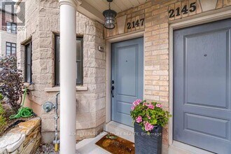 2147 Lillykin St in Oakville, ON - Building Photo - Building Photo
