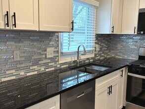 5552 Lyman Ave in Downers Grove, IL - Building Photo - Building Photo