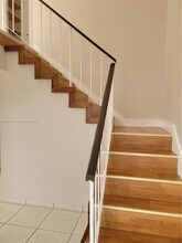 14389 SW Kendale Lakes Cir in Miami, FL - Foto de edificio - Building Photo