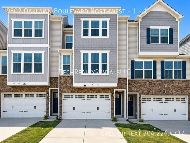 property at 9802 Oaklawn Blvd NW