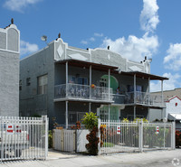 2375 SW 9th St in Miami, FL - Building Photo - Building Photo