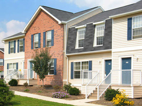 State College Collective on Northbrook in State College, PA - Foto de edificio - Building Photo