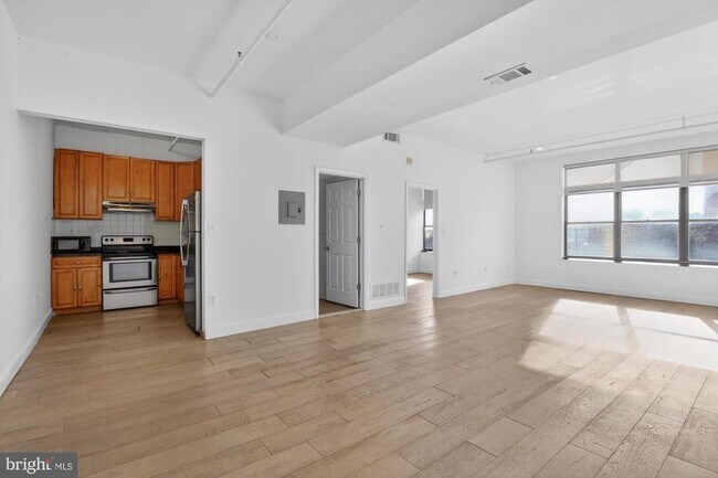 301 Spring Garden St in Philadelphia, PA - Building Photo - Building Photo