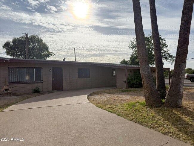 617 W Minton St in Phoenix, AZ - Building Photo - Building Photo