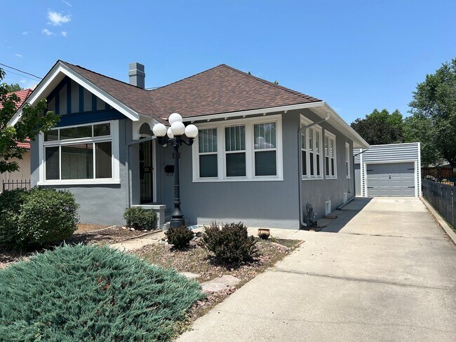 212 Columbia St in Colorado Springs, CO - Building Photo - Building Photo