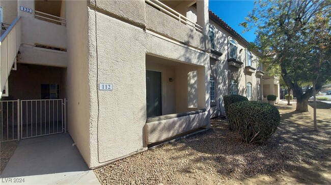 75 N Valle Verde Dr in Henderson, NV - Building Photo - Building Photo