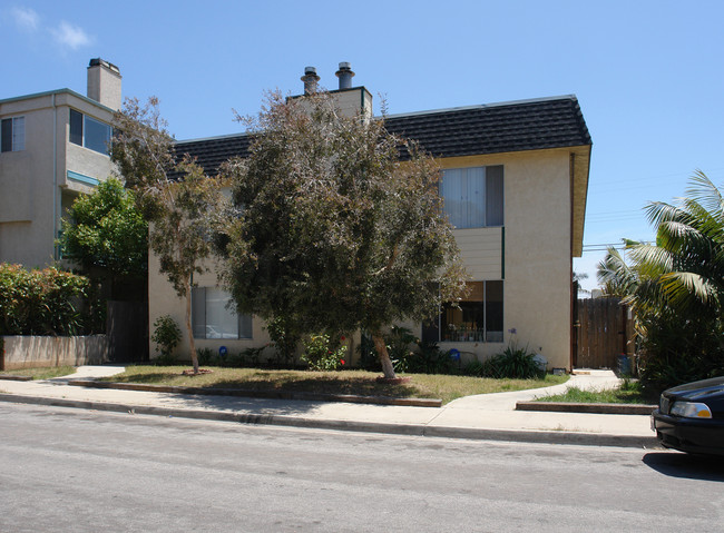 273 Date Ave in Imperial Beach, CA - Building Photo - Building Photo