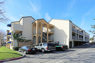 Villa Sonata Apartments in Santa Ana, CA - Building Photo - Building Photo