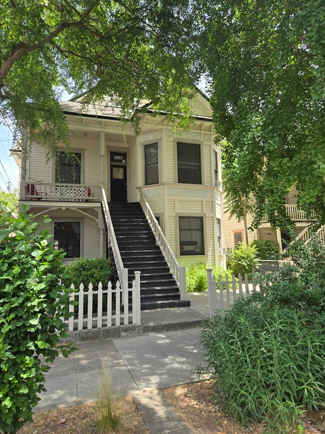 1907 10th St, Unit #4