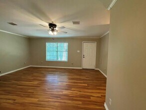 6211 Chesterfield Ave in Austin, TX - Building Photo - Building Photo