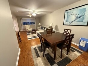 1008 McIntosh Pl in Newburgh, NY - Building Photo - Building Photo