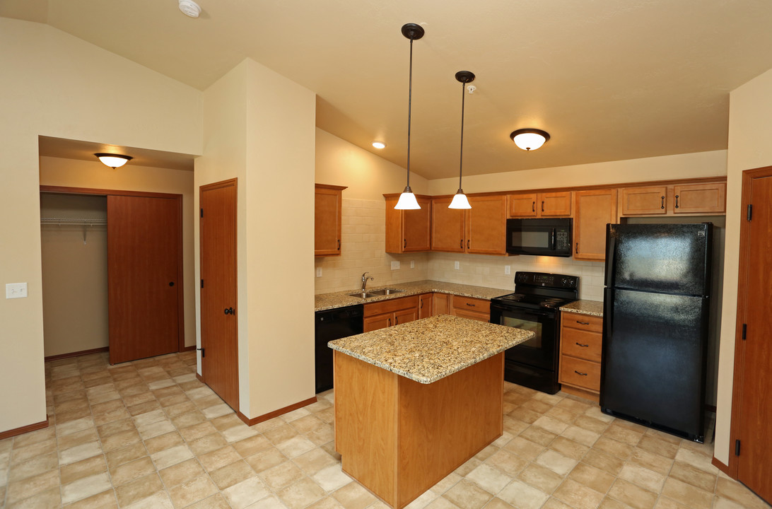 Meadowland Villas in Sheboygan, WI - Foto de edificio