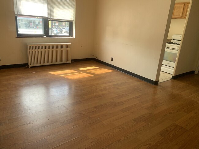 280 E 38th St in Erie, PA - Building Photo - Building Photo