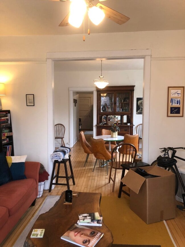 3701 N Damen Ave in Chicago, IL - Building Photo - Building Photo